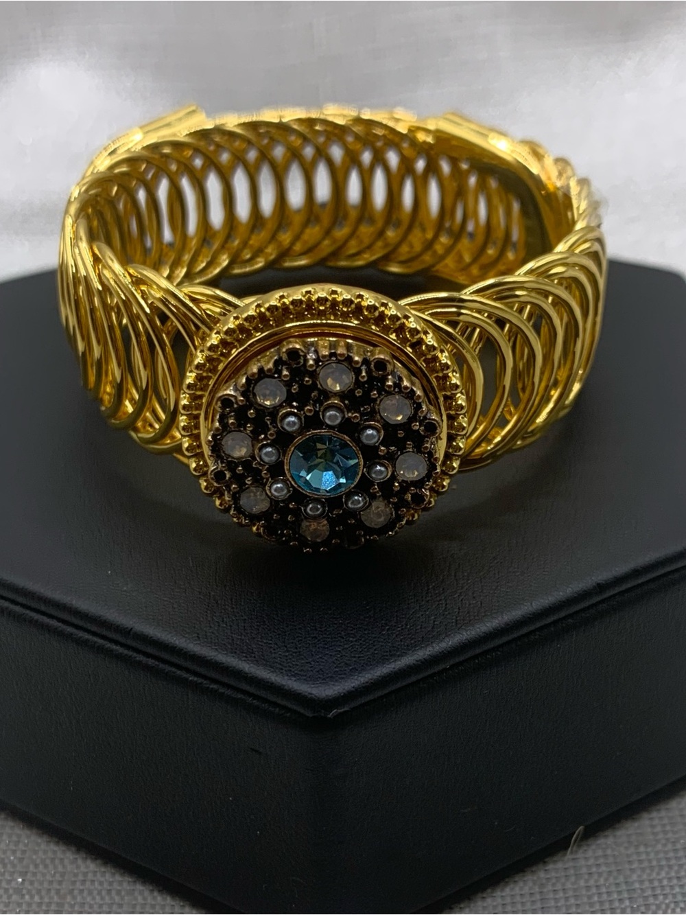 VINTAGE LOOK Easiest On/Off Bracelet EVER! Gold Snap Button Bracelet with Charm